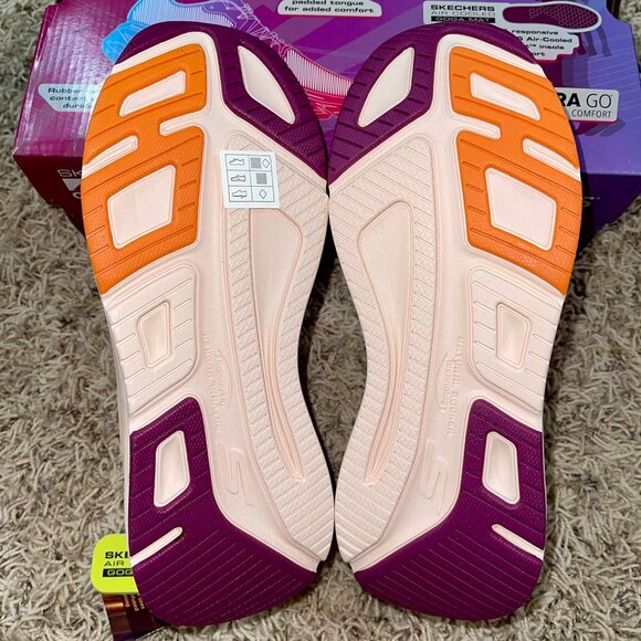 Skechers Women's Max Cushioning Elite 2.0 Alaura Athletic Running Shoes, Size 8 - Picture 10 of 16